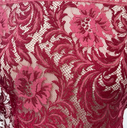 Picture of Red/Fuchsia Solstiss Lace
