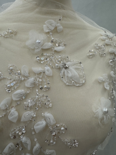 Imagine Broderie cu flori 3d decupabile Valerdi