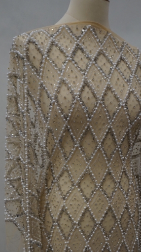 Imagine Diamonds & Pearls - broderie cu perle,margele si cristale 