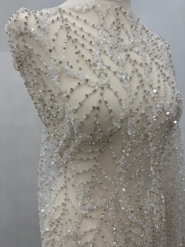 Imagine Crystal Mesh - broderie cu cristale argintii si margele - ivory