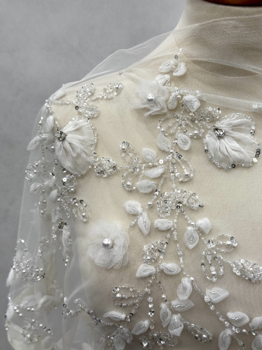 Imagine Valerdi Broderie cu flori 3d white