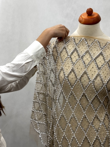 Imagine Diamonds & Pearls - broderie cu perle,margele si cristale 