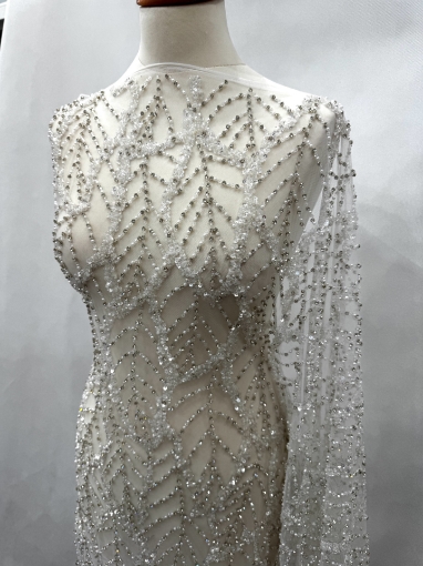 Imagine Crystal Mesh - broderie cu cristale argintii si margele - ivory