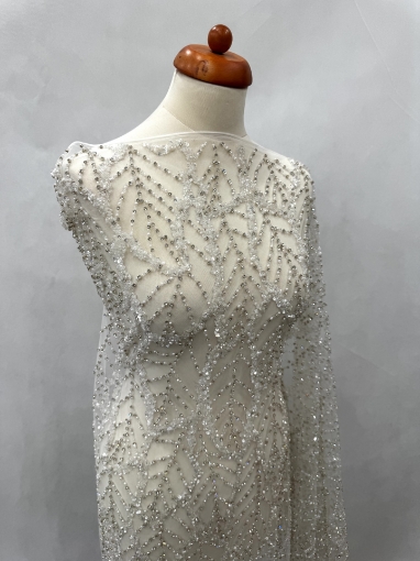 Imagine Crystal Mesh - broderie cu cristale argintii si margele - ivory