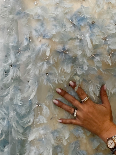 Imagine Light Blue Feathers - Broderie cu pene, perle si margele blue